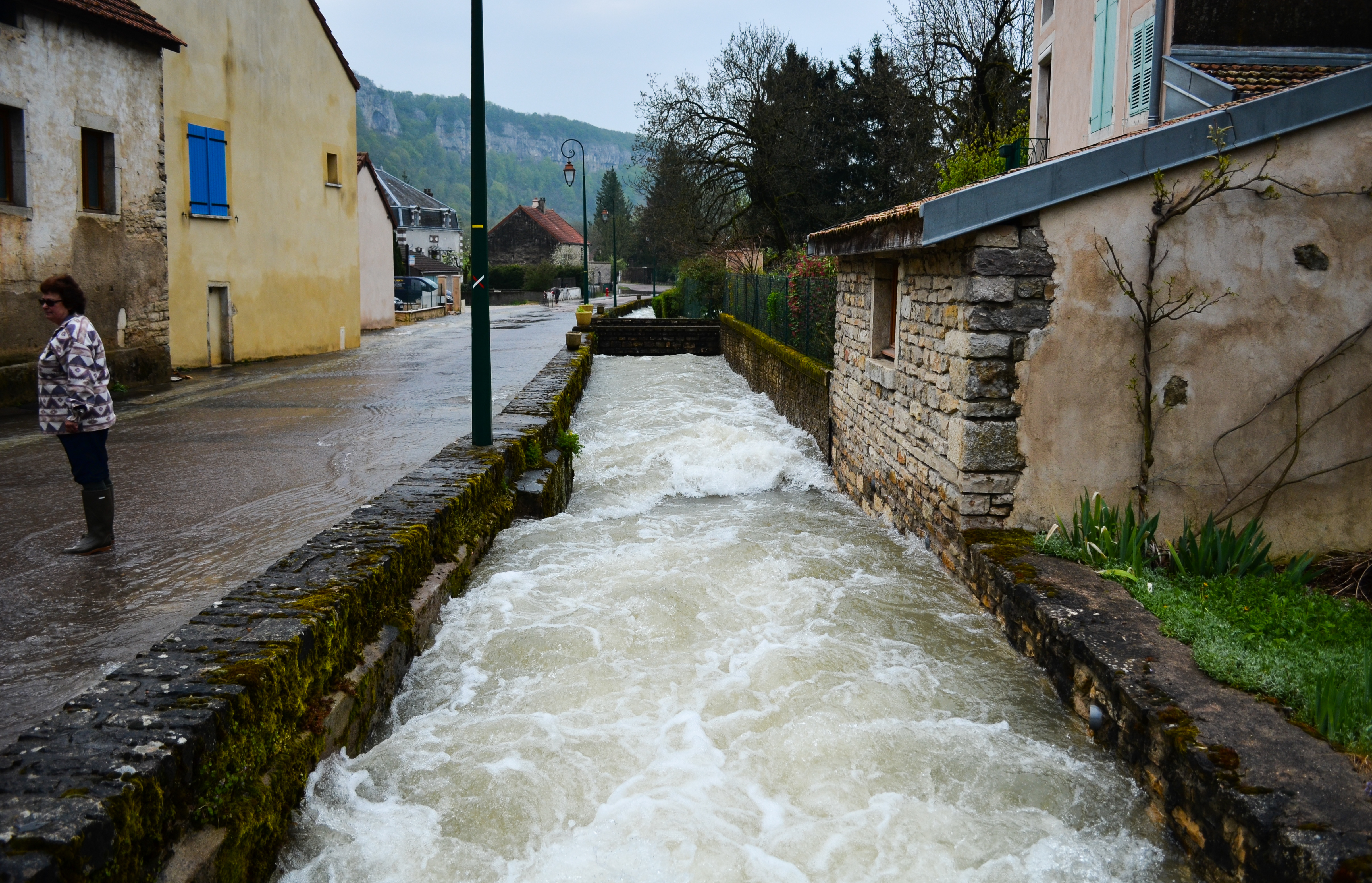 Crue du Rhoin, en mai 2013, à Bouilland en Côte d'Or